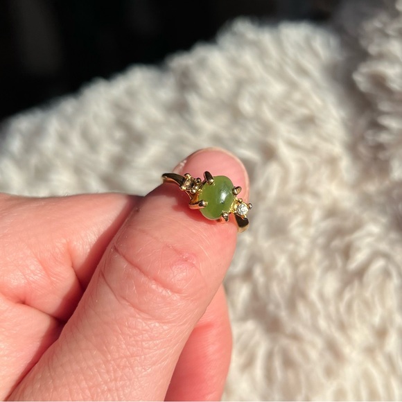 18K HGE Gold & Jade Ring - Picture 4 of 8